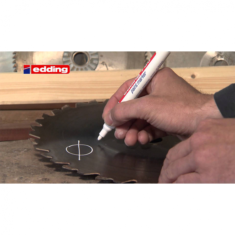 Маркер пеинт Edding 790