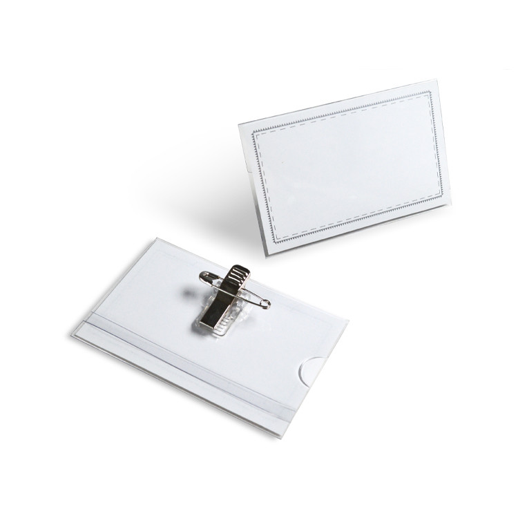 Беџ со штипка и безопасна 90х55мм