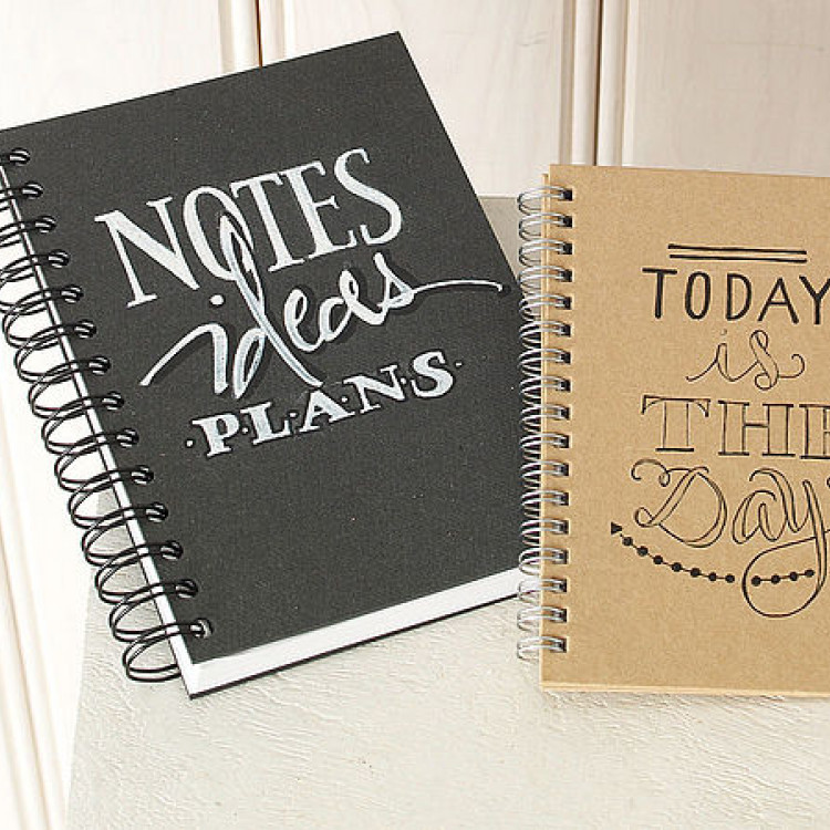 Маркер пеинт Edding 751