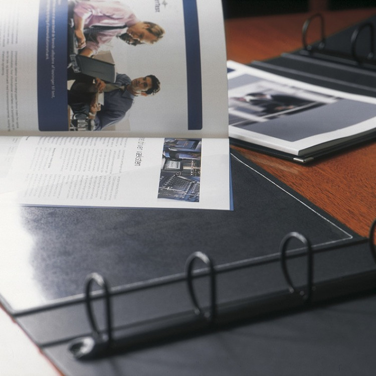 Самолеплив џеб А4