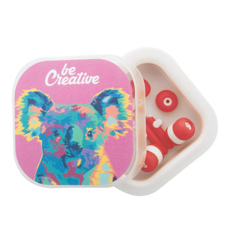 Слушалки во кутивче