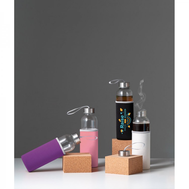 Стаклено шише 500мл со футрола