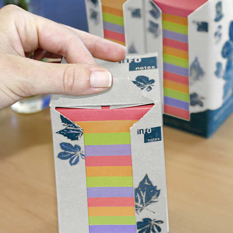 Самолепливи ливчиња 75х75, 12+4 х100л., еко