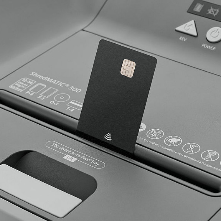 Поништувач на хартија шредер Dahle 300 matic