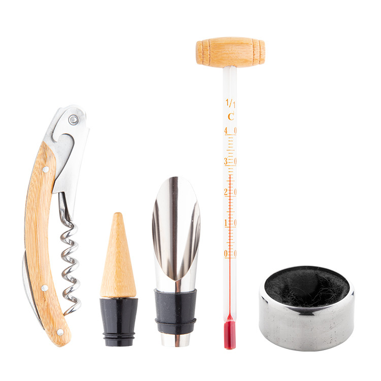 Еко сет за вино во кутија од бамбус