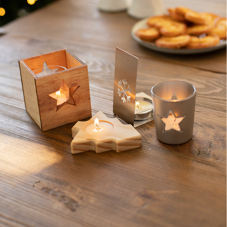 Свеќник дрвен