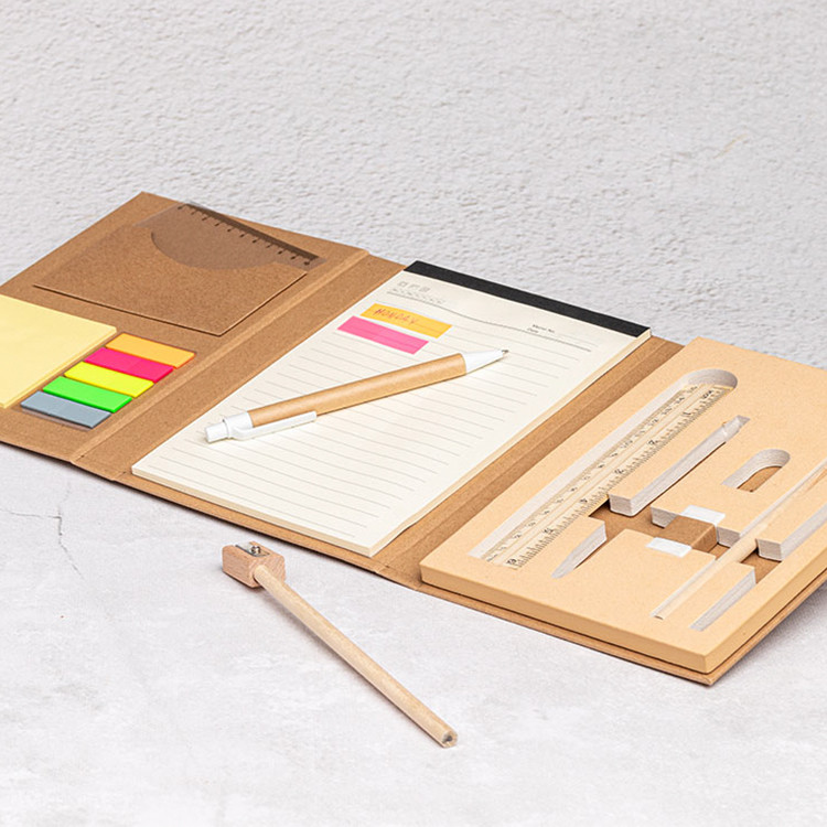 Еко сет со тефтер, со ливчиња и прибор за пишување