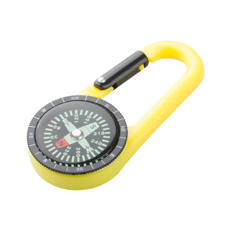 Пластичен привезок со компас