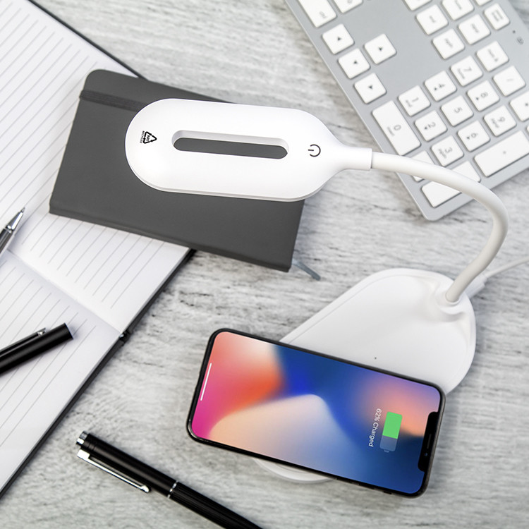 Лампа за на биро со бежичен полнач 15W