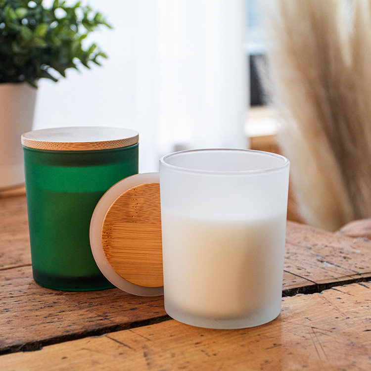 Свеќа во тегла ароматична со бамбусово капаче