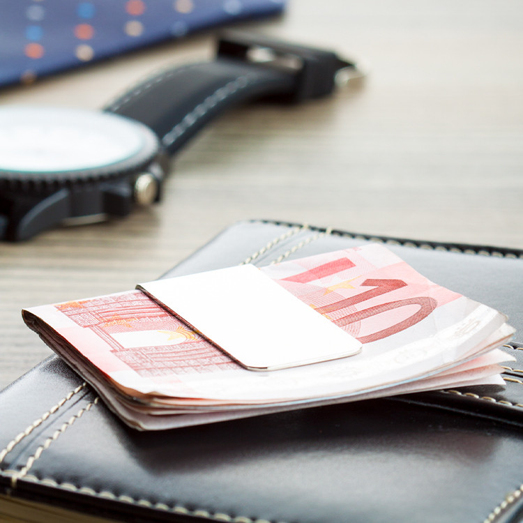 Штипка за пари