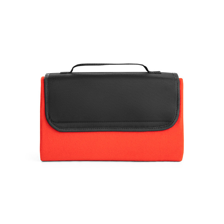 Ќебе за пикник 145*120см (180гр/м&sup2;) полар