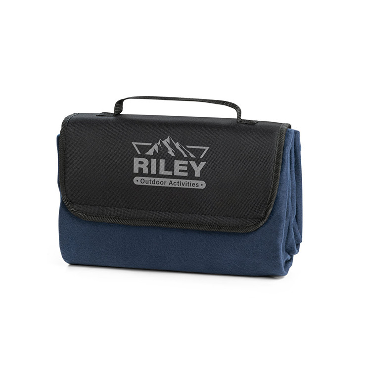 Ќебе за пикник 145*120см (180гр/м&sup2;) полар