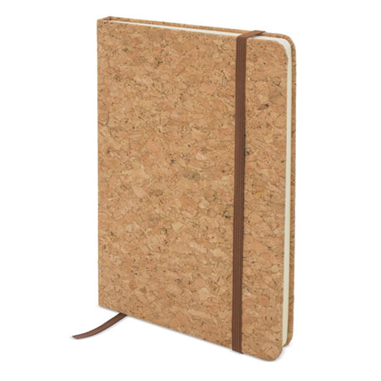 Тефтер А5 со ластик, корица плута, 80л.ж. линија