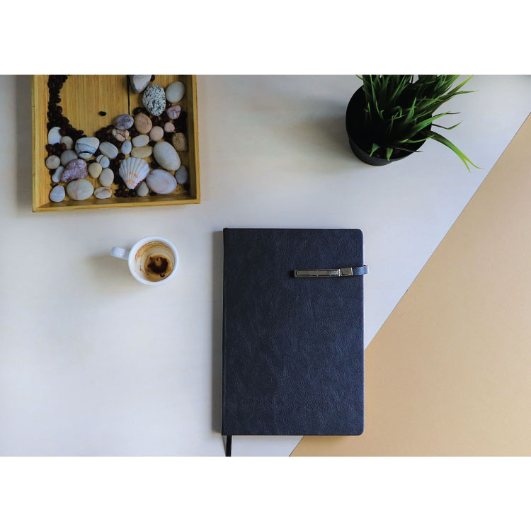 Тефтер Б5 со закопчување, 120л. линија