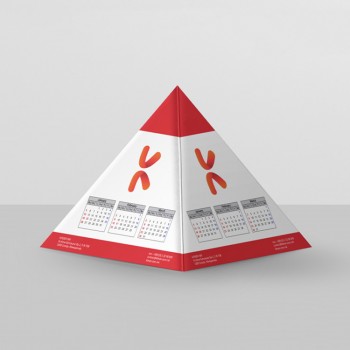 Календар столен пирамида