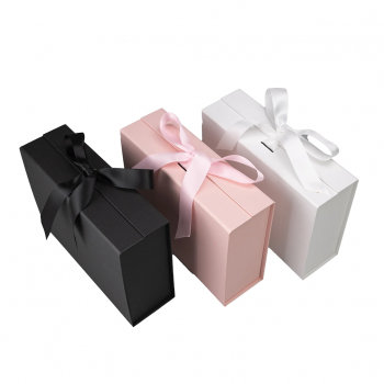 Кутија со магнет, 240х180х78мм