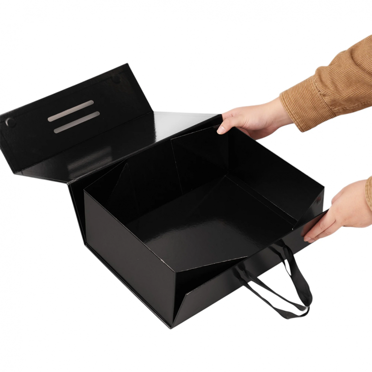 Кутија со магнет, 380х280х135мм