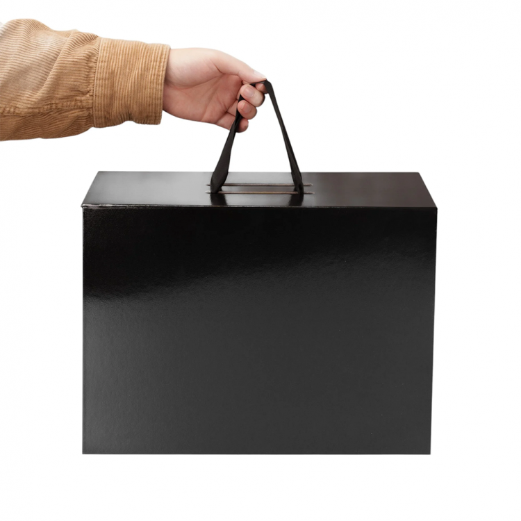 Кутија со магнет, 380х280х135мм