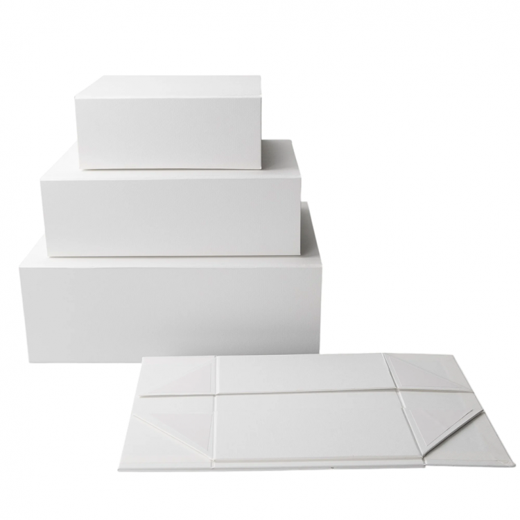 Кутија со магнет, 200х180х80мм