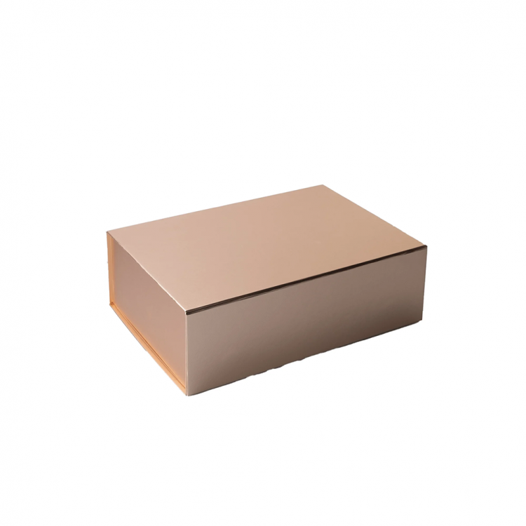 Кутија со магнет, 330х250х120мм