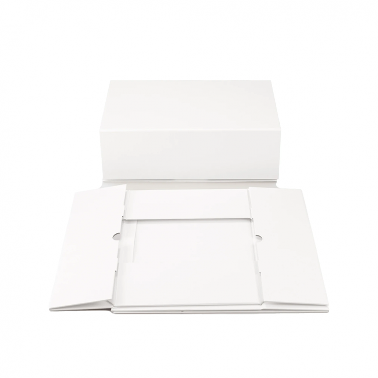 Кутија со магнет, 310х210х100мм