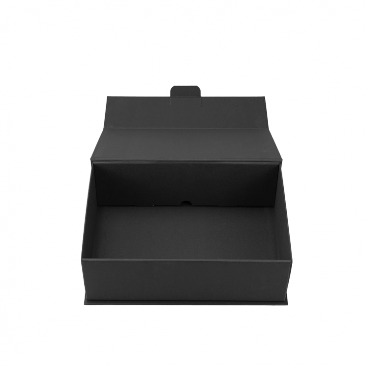 Кутија со магнет, 310х210х100мм